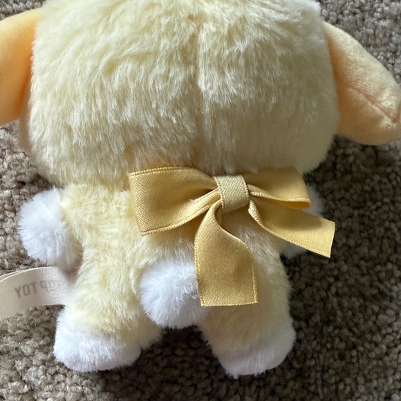 Sanrio Pompompurin Fuzzy Plush Keychain - Picture 8 of 12